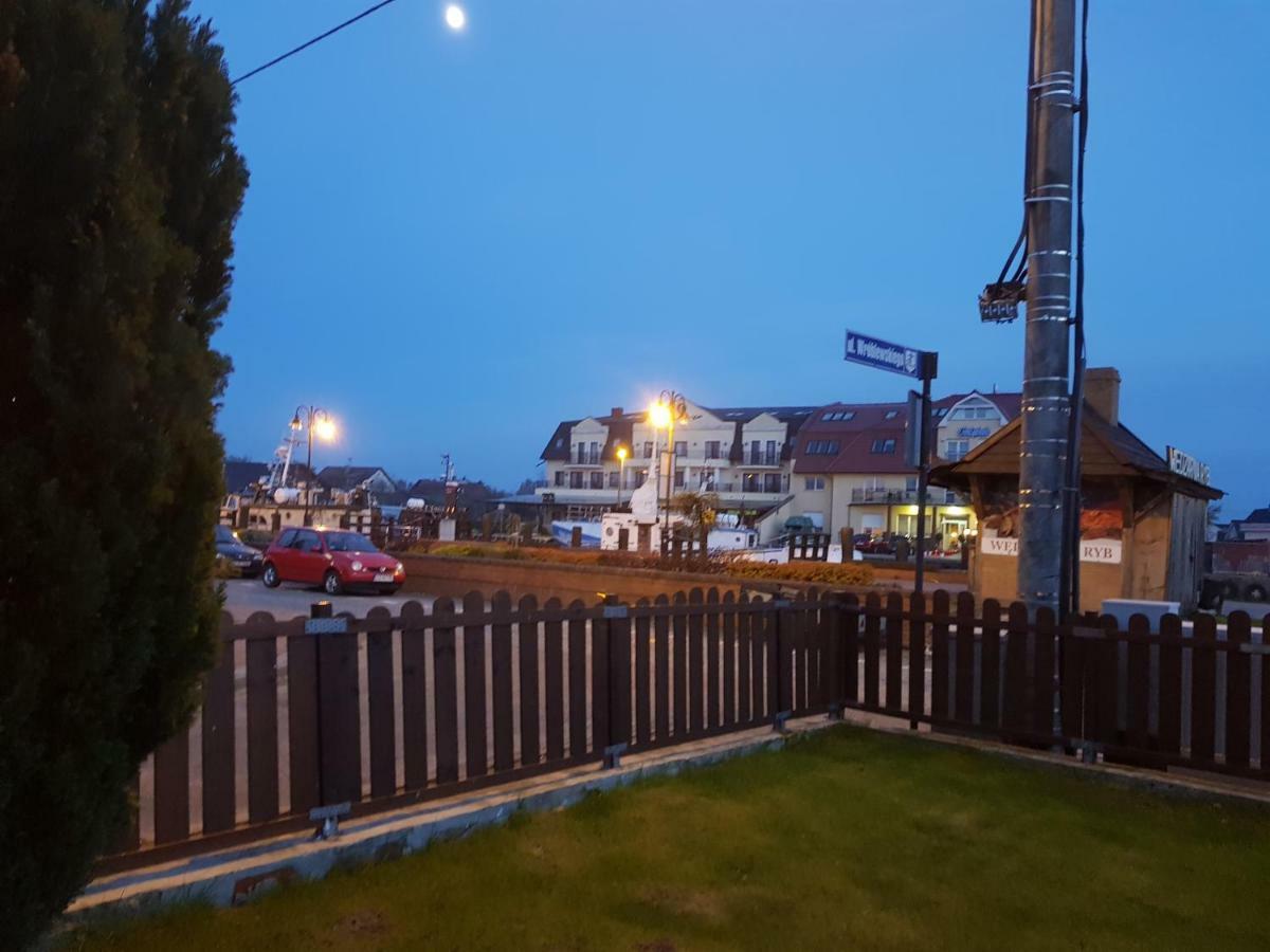 Przy Porcie Łeba Exterior foto